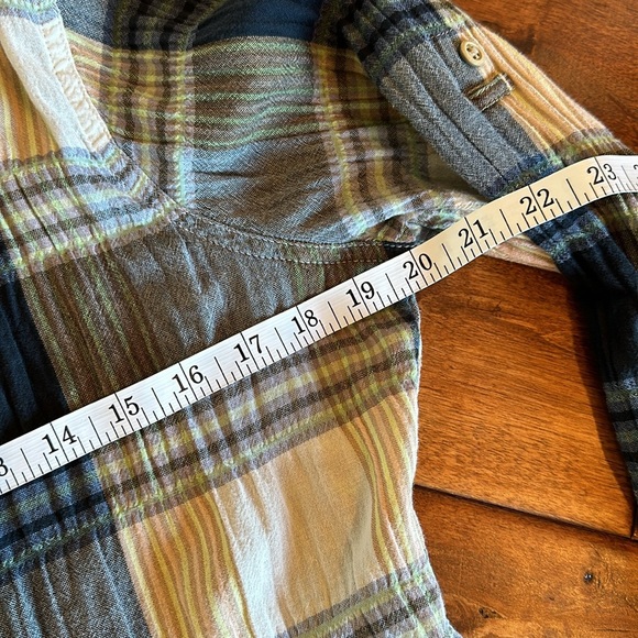 WOOLRICH Button-up Lightweight Shirt Size Large - Picture 8 of 10